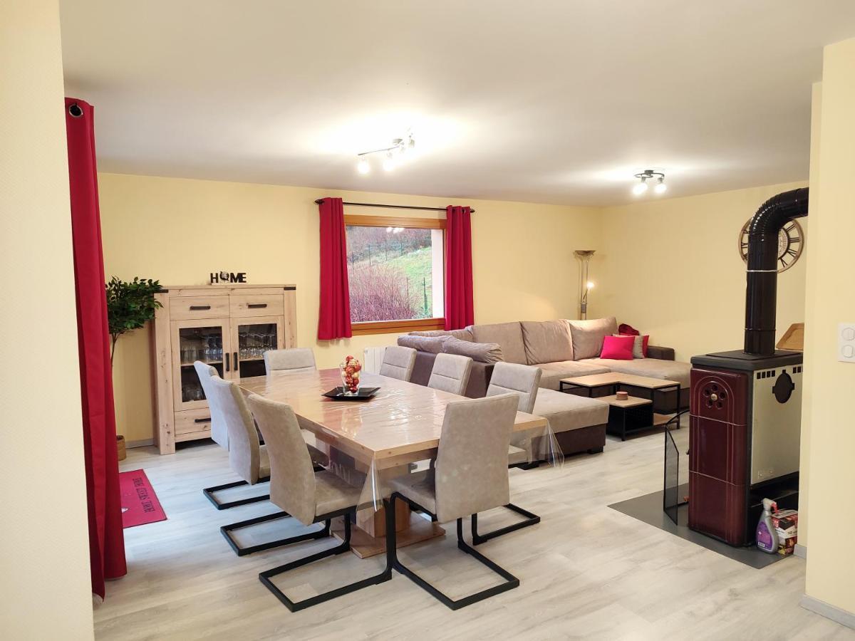Ferienhaus Les Randogodilleurs Avec Jacuzzi A 2kms Des Pistes Et 350m Du Theatre Du Peuple !
