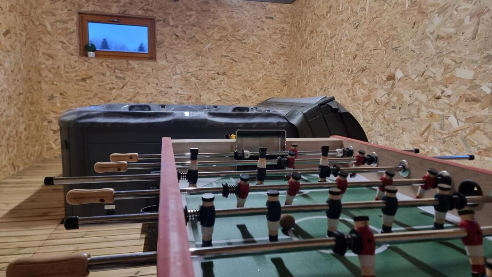 Hébergement de vacances Les Randogodilleurs Avec Jacuzzi A 2kms Des Pistes Et 350m Du Theatre Du Peuple !